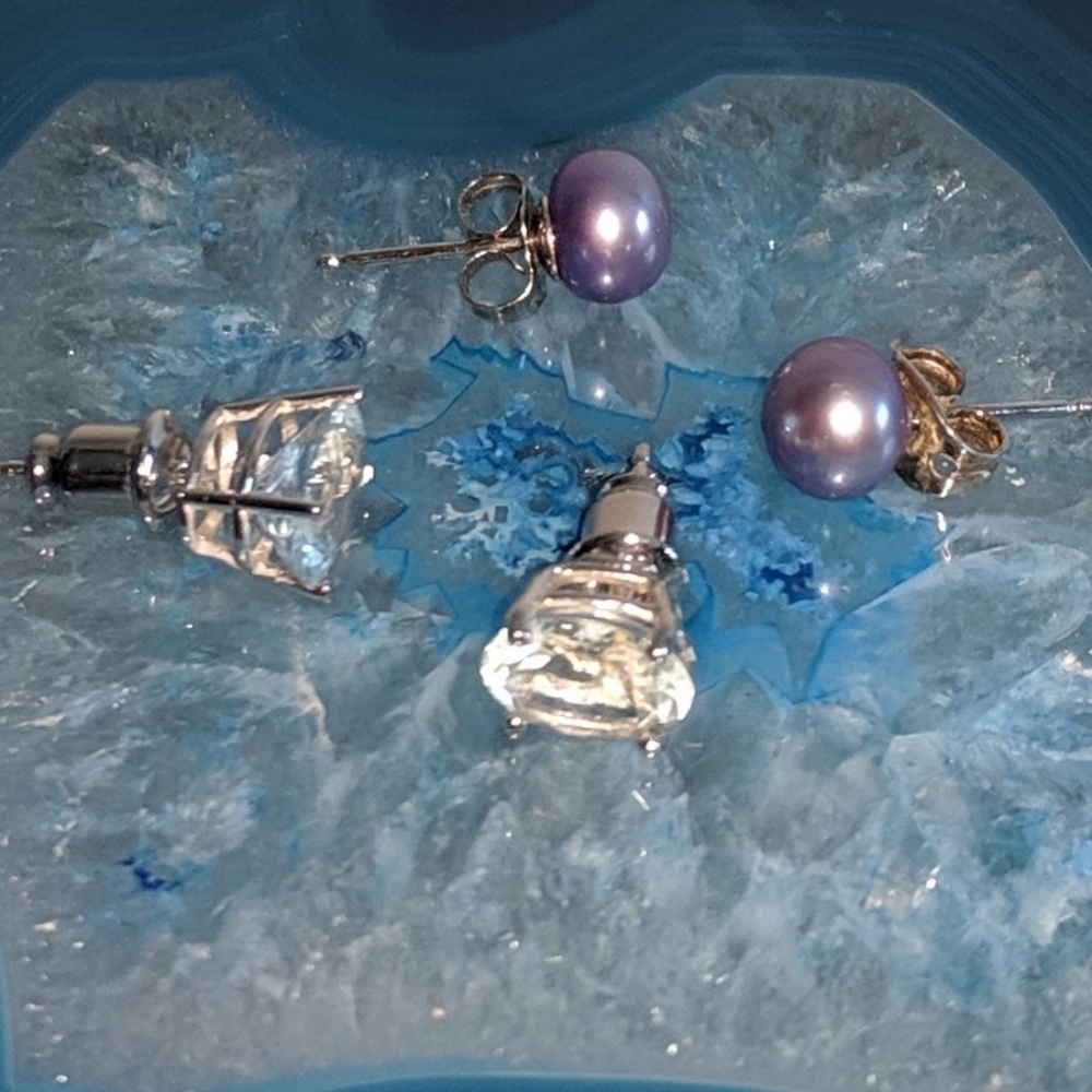 Bundle 3 for $20 2 pair of earings